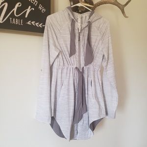 Lululemon Vitality jacket size 4 EEUC